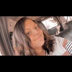 Meet your Posher, Karlee